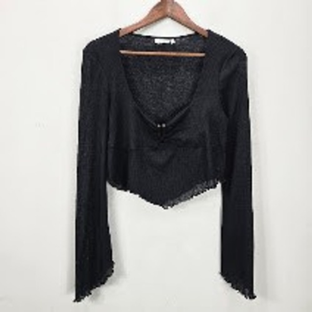 Steele Crop Top L Black Bell Sleeve Asymmetrical Festival Whimsigoth Fairy Witch
